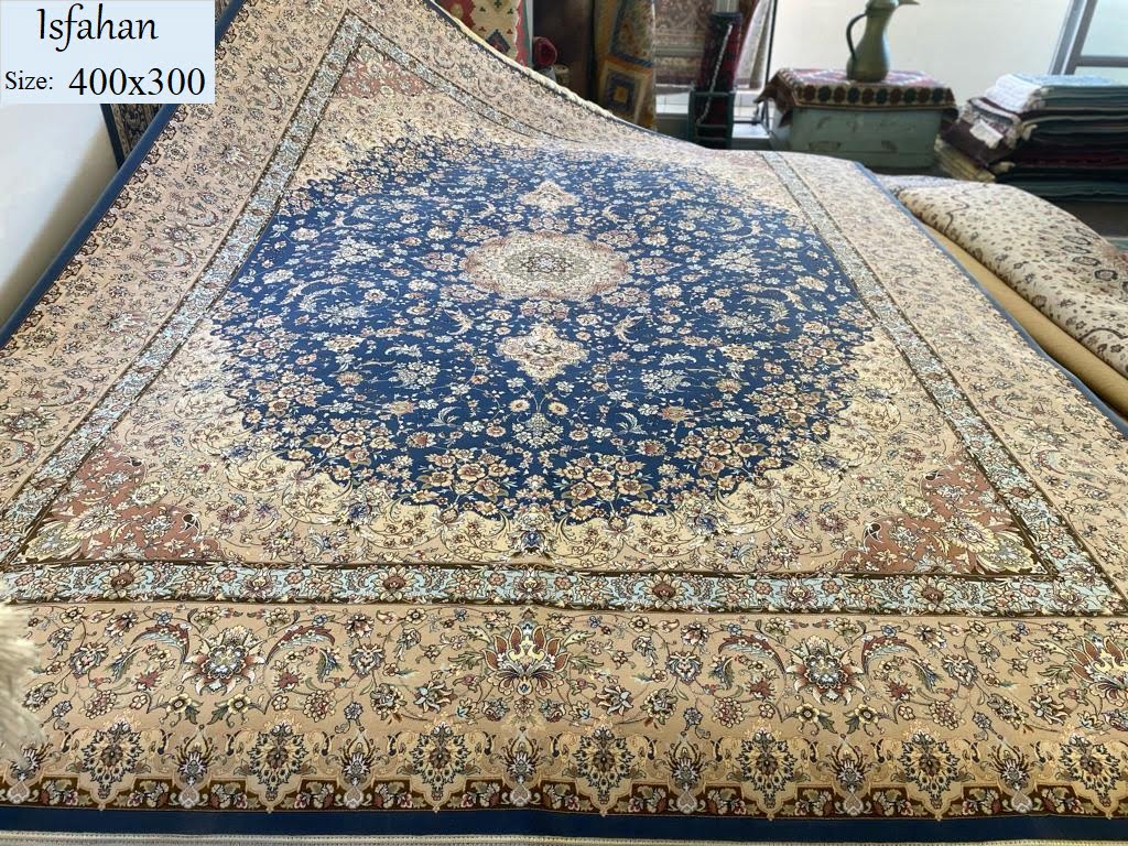 Fine Isfahan Rug, Size:400x300, Silk thread Knotted, With certificate of authenticity and exchange warranty. Imported directly from Iran.