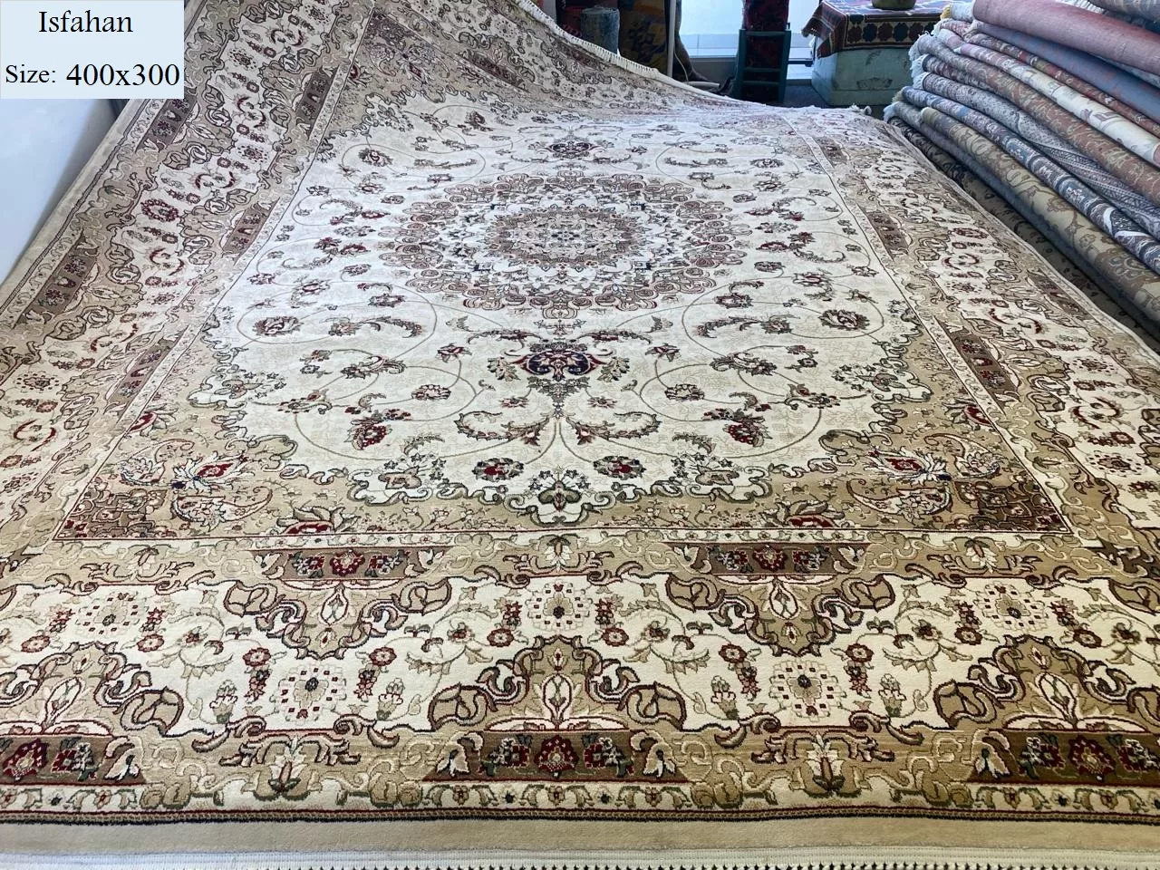 Persian Rug Isfahan, Size: 400x300, Beige, Wool on cotton, With certificate of authenticity and exchange warranty. Imported directly from Iran.